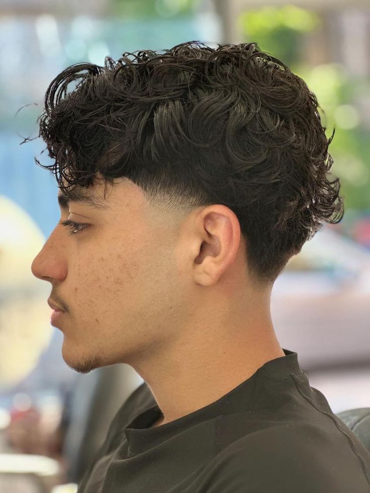 low taper fade 
